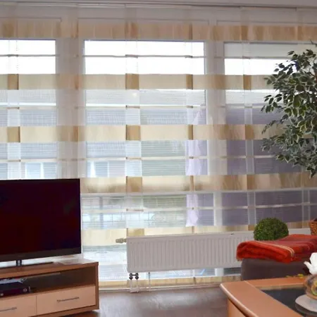 בית נופש With 1 Bedroom באד צווישנהם