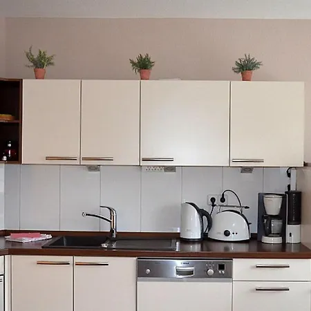 בית נופש With 1 Bedroom באד צווישנהם